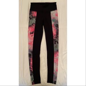 Athleta salutation leggings / tights